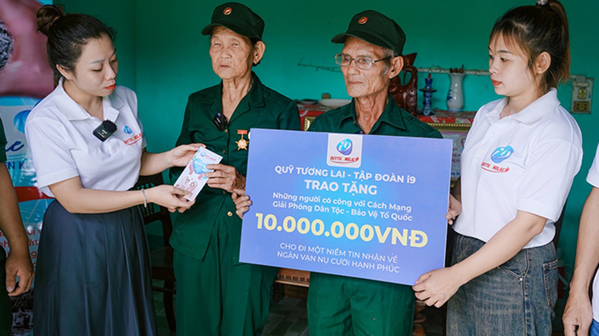 Hình ảnh đại diện cho phần giới thiệu chung về ev99, thể hiện sự chuyên nghiệp và đa dạng dịch vụ.