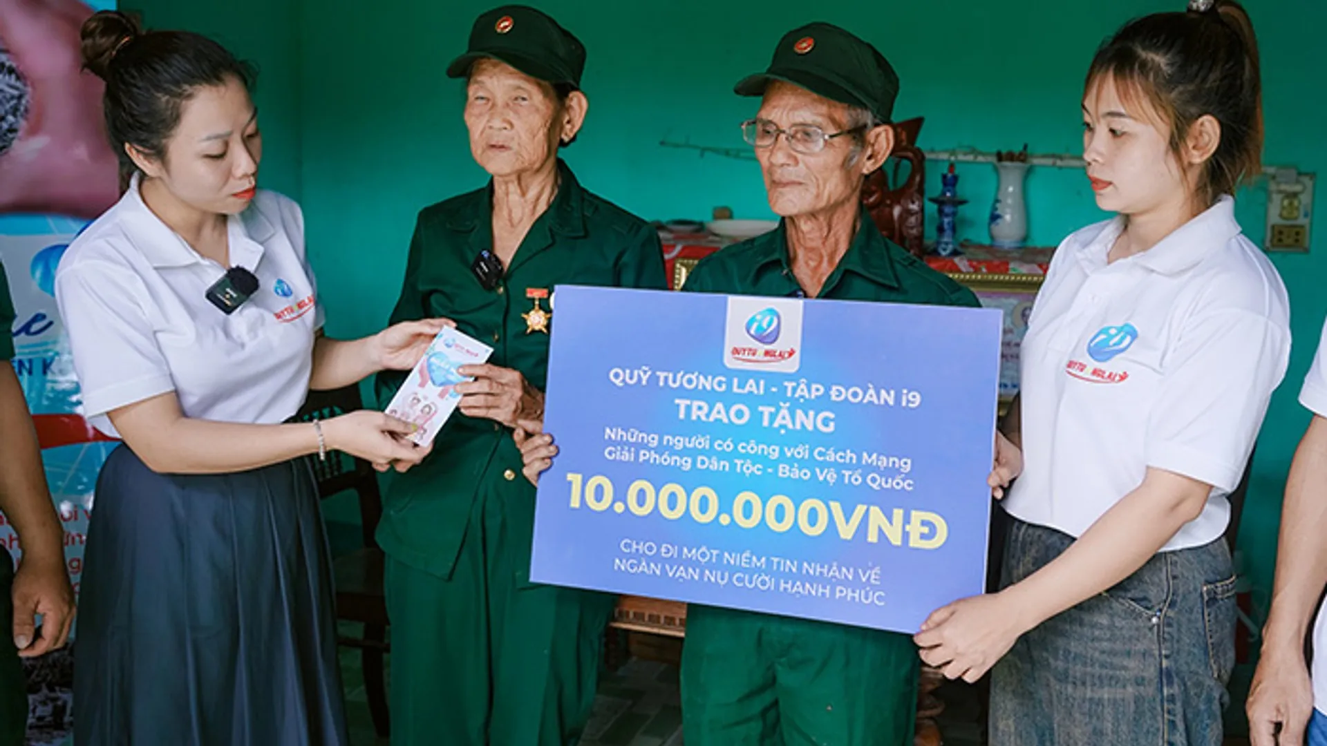 Hình ảnh đại diện cho phần giới thiệu chung về ev99, thể hiện sự chuyên nghiệp và đa dạng dịch vụ.